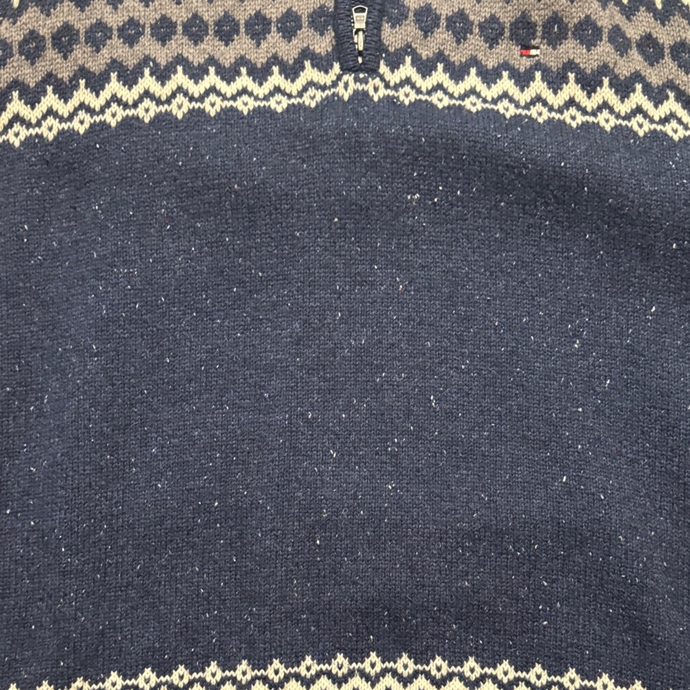 Tommy Hilfiger Men's Navy and Red Zip-Up Sweater - Picture 10 of 12